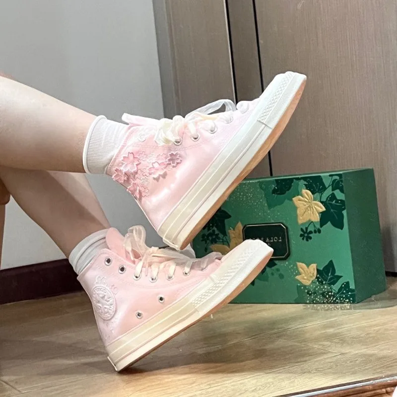 Kadın Nakışlı Kanvas Spor Ayak - Embroidery Designer incelemesi ve fiyatı