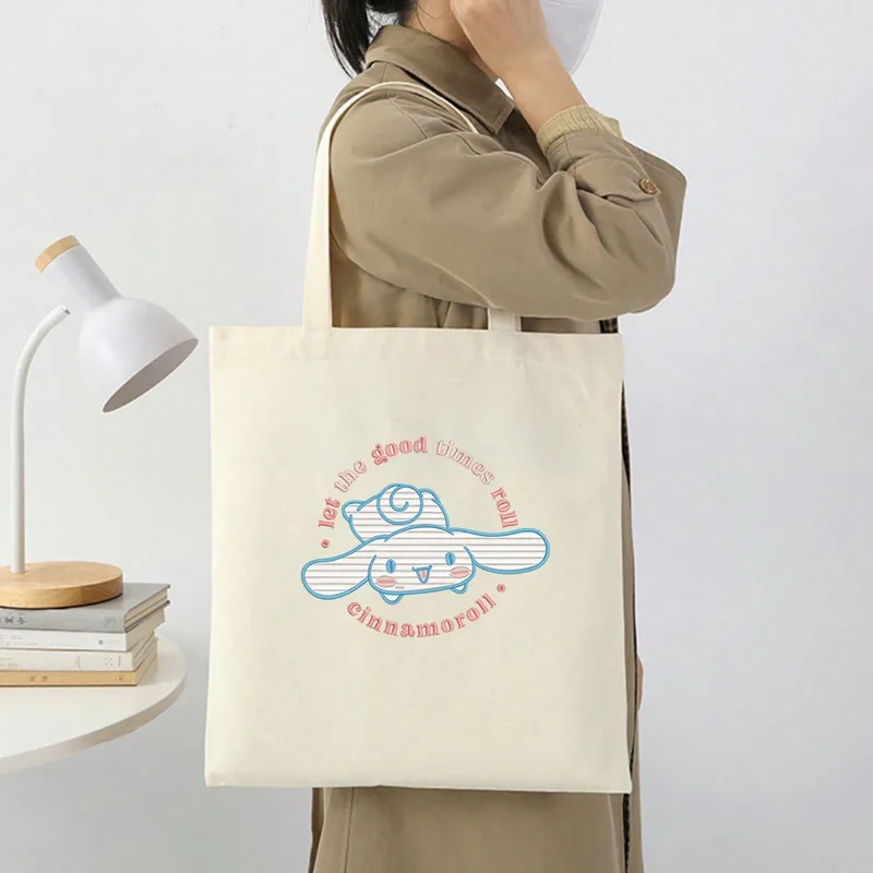 1 adet çok fonksiyonlu saklama - Embroidery Effect Canva incelemesi ve fiyatı
