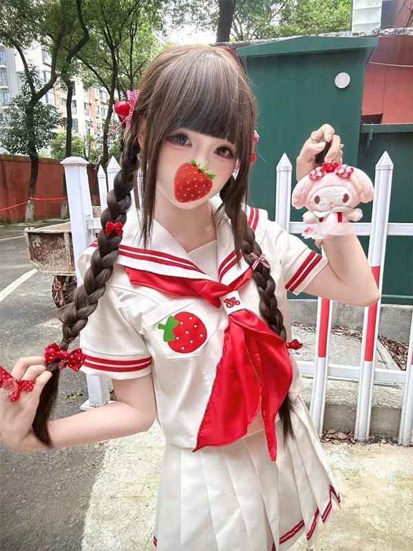 Sevimli Çilek Nakış Japon Tarz - Embroidery Uniform incelemesi ve fiyatı
