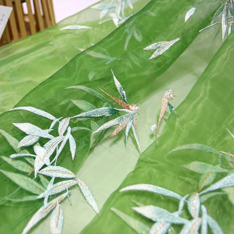 Bambu İşlemeli Organze Kumaş D - Embroidery Gradient incelemesi ve fiyatı
