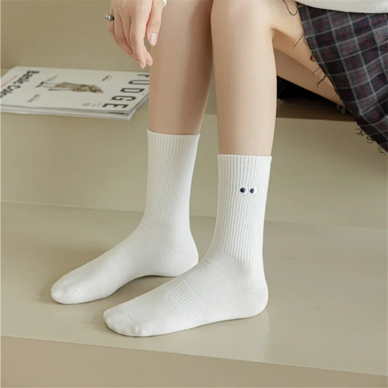 Yeni kadın Işlemeli Büyük Gözl - Embroidery On Socks incelemesi ve fiyatı